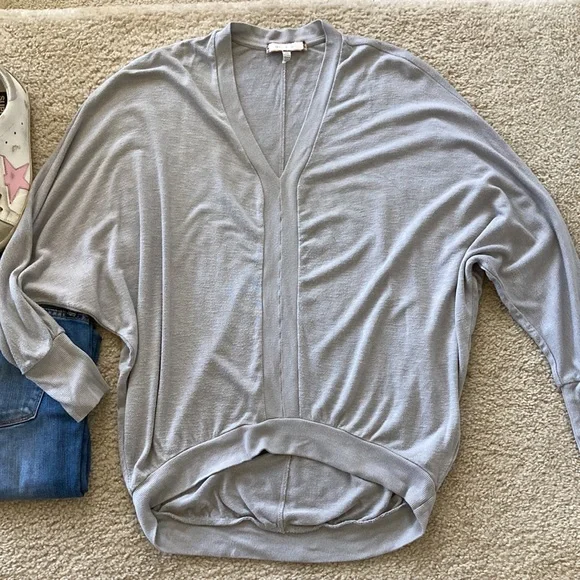 Anthropologie Eri + Ali Deep V Ribbed Top in Grey - Picture 4 of 7